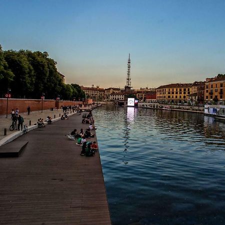 Paki Home Nel Cuore Dei Navigli Di Milano Milão Exterior foto