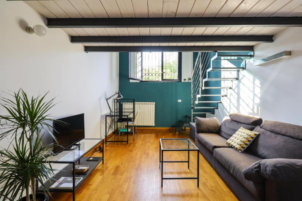 Paki Home Nel Cuore Dei Navigli Di Milano Milão Exterior foto