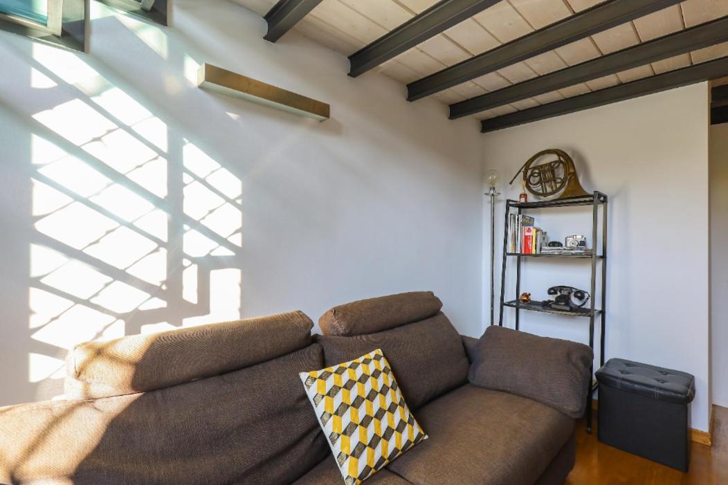 Paki Home Nel Cuore Dei Navigli Di Milano Milão Exterior foto